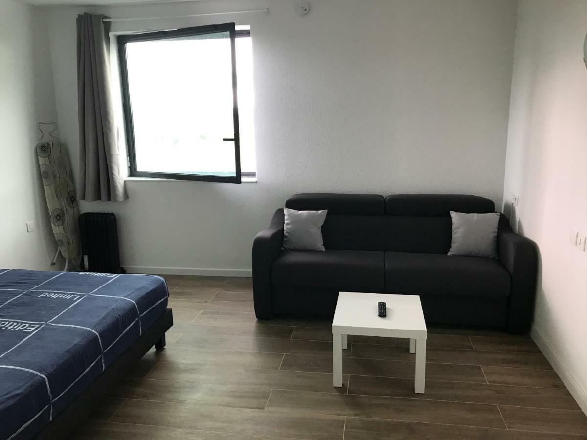 Appartement Futuroscope-P' Шасней дю Пуату Екстериор снимка